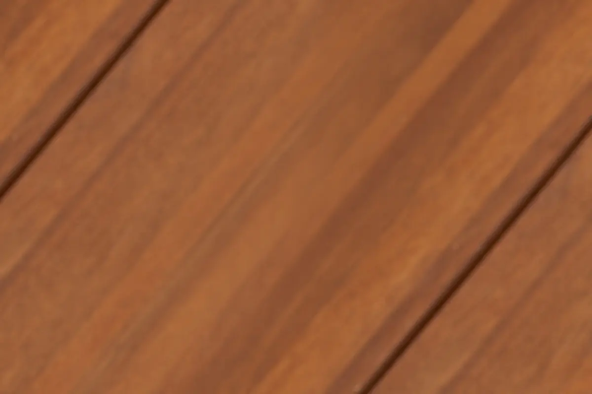 Lames de terrasse en bois exotique vues de près
